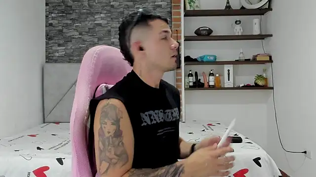 BooyHott  online show from 03.05.26