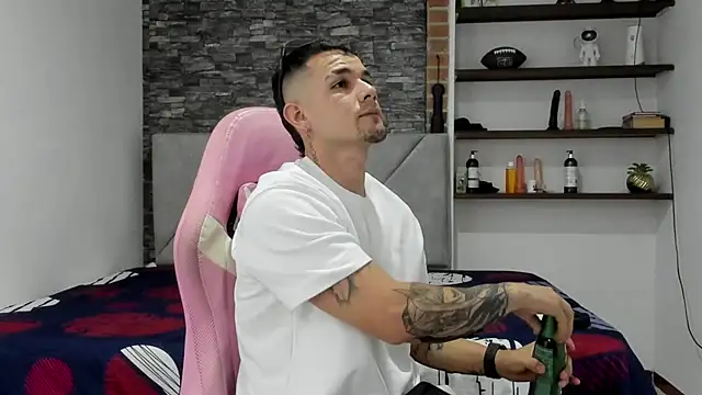 BooyHott  online show from 03.13.26