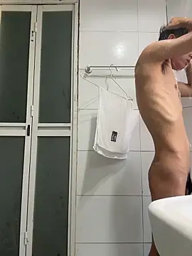 Snapshot of leeyoung_ chatting on 10.09.25 leeyoung  online show from 10.09.25