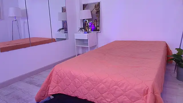 Snapshot of seiki_wong chatting on 10.04.25 seiki wong online show from 10.04.25