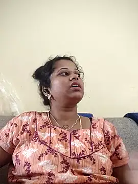 sweetqueen143 online show from 10.14.25