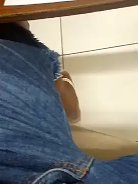 Snapshot of preto3561 chatting on 09.30.25 preto3561 online show from 09.30.25