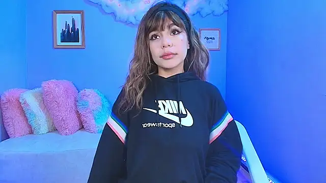 Snapshot of cat_nasty chatting on 12.05.25 cat nasty online show from 12.05.25