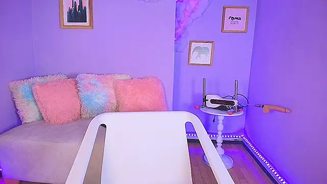 Snapshot of cat_nasty chatting on 12.15.25 cat nasty online show from 12.15.25