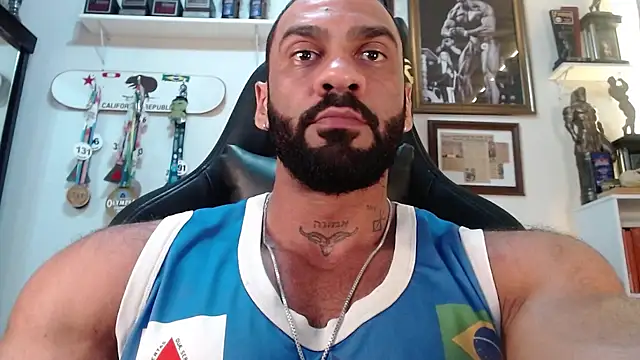 Snapshot of henryhadesflirt chatting on 03.31.26 henryhadesflirt online show from 03.31.26