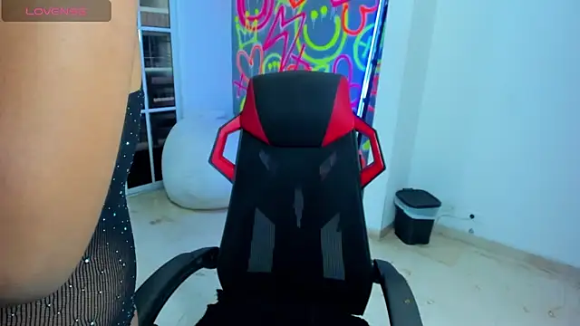 Snapshot of ZOE_ROSE4 chatting on 11.29.25 ZOE ROSE4 online show from 11.29.25