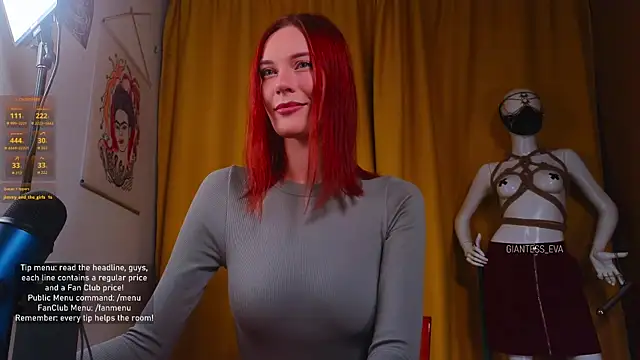 Snapshot of Giantess_Eva chatting on 11.12.25 Giantess Eva online show from 11.12.25