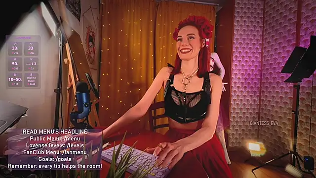 Snapshot of Giantess_Eva chatting on 04.12.26 Giantess Eva online show from 04.12.26