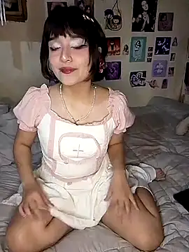 lucianasama online show from 10.04.25