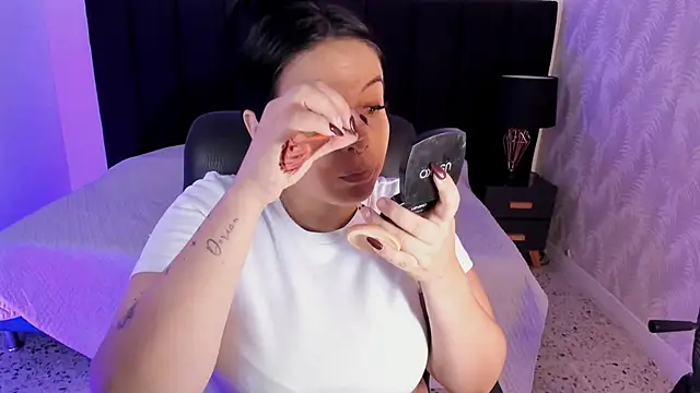 camiladuke7 online show from 11.29.25