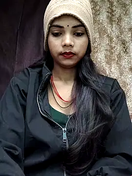 Snapshot of PRACHI-743 chatting on 12.21.25 PRACHI-743 online show from 12.21.25