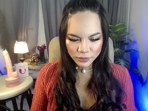 Snapshot of AngelitaDeputouch chatting on 09.25.25 AngelitaDeputouch online show from 09.25.25