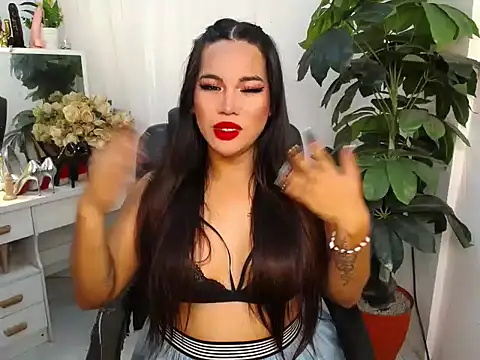 Snapshot of AngelitaDeputouch chatting on 10.09.25 AngelitaDeputouch online show from 10.09.25