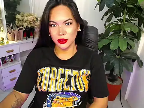 Snapshot of AngelitaDeputouch chatting on 11.03.25 AngelitaDeputouch online show from 11.03.25