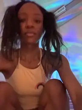 Snapshot of LoveDreaux chatting on 02.11.26 LoveDreaux online show from 02.11.26