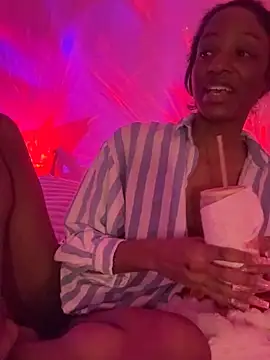 Snapshot of LoveDreaux chatting on 03.06.26 LoveDreaux online show from 03.06.26