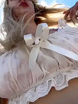 RonnieKiss online show from 11.15.25