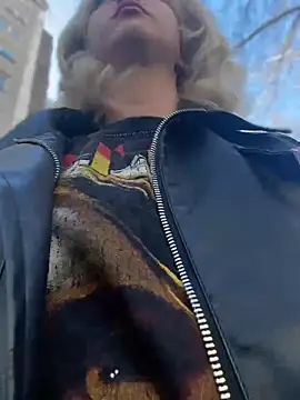 RonnieKiss online show from 04.29.26