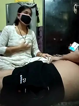 Snapshot of Cute-Charvii chatting on 11.03.25 Cute-Charvii online show from 11.03.25