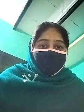 Snapshot of Cute-Charvii chatting on 01.13.26 Cute-Charvii online show from 01.13.26