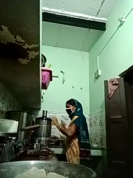 Snapshot of Cute-Charvii chatting on 02.27.26 Cute-Charvii online show from 02.27.26