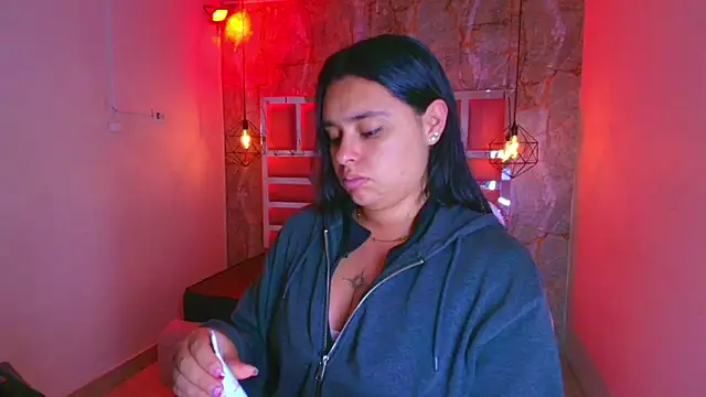 lorem adams online show from 11.11.25