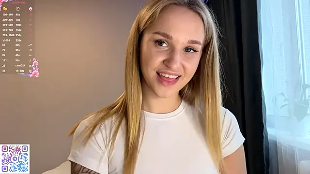 Snapshot of TanekaBoitel chatting on 11.06.25 TanekaBoitel online show from 11.06.25