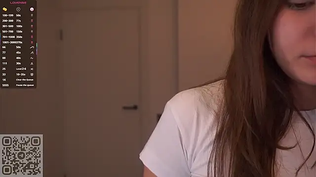 AdrianaCoenen online show from 10.13.25