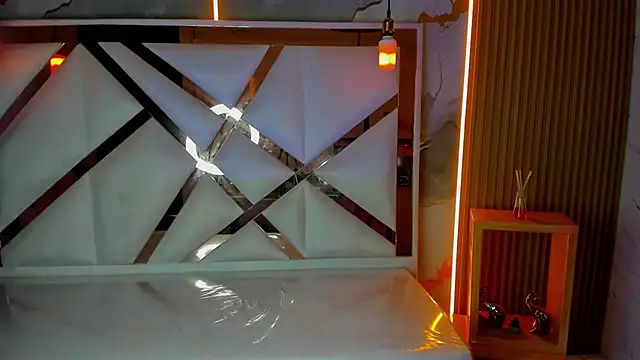 Snapshot of mia_tf chatting on 11.15.25 mia tf online show from 11.15.25