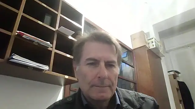 Snapshot of sayeaprayer65 chatting on 10.07.25 sayeaprayer65 online show from 10.07.25