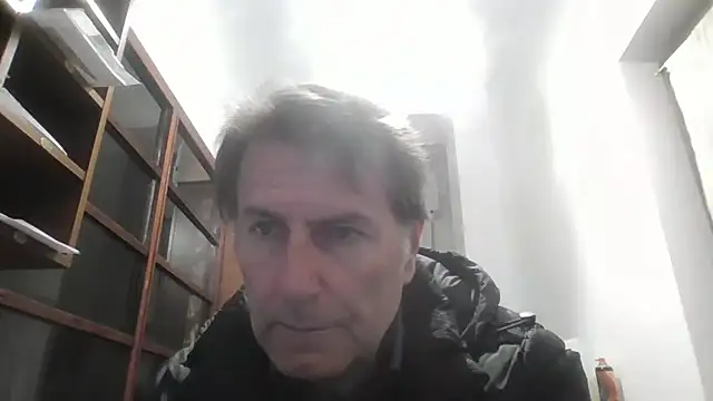 Snapshot of sayeaprayer65 chatting on 10.21.25 sayeaprayer65 online show from 10.21.25