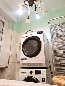 Snapshot of sayeaprayer65 chatting on 10.23.25 sayeaprayer65 online show from 10.23.25