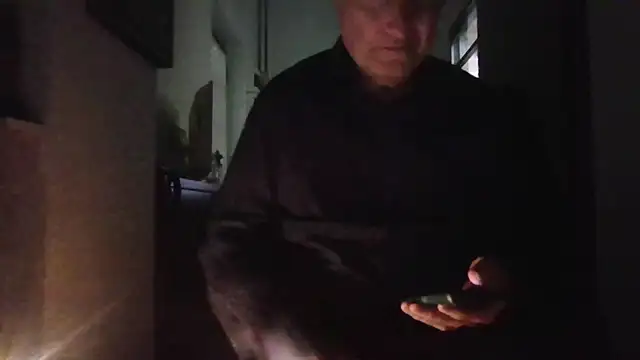 Snapshot of sayeaprayer65 chatting on 10.30.25 sayeaprayer65 online show from 10.30.25