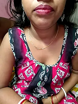 Snapshot of naughty-bou1 chatting on 10.22.25 naughty-bou1 online show from 10.22.25