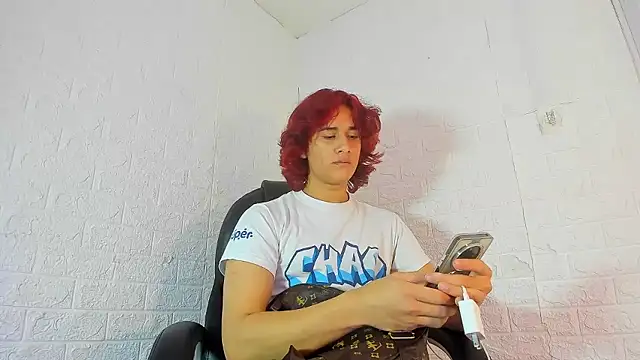 Snapshot of Marian_Cristal chatting on 01.06.26 Marian Cristal online show from 01.06.26