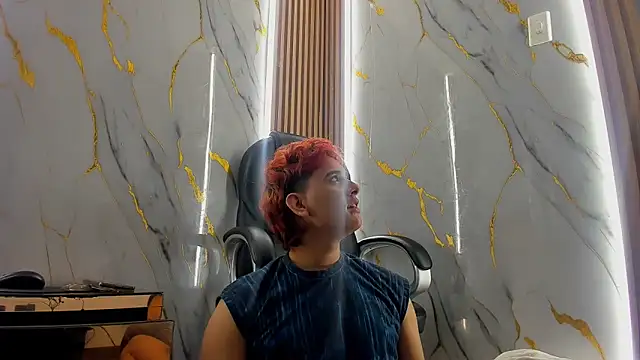 Snapshot of Marian_Cristal chatting on 02.21.26 Marian Cristal online show from 02.21.26