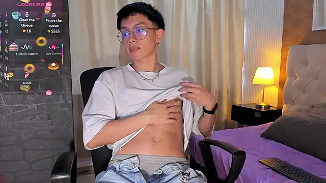 liam twiink online show from 09.30.25