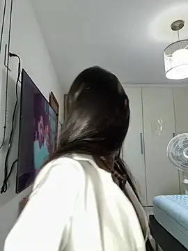 Snapshot of Julieta_Duque chatting on 01.16.26 Julieta Duque online show from 01.16.26