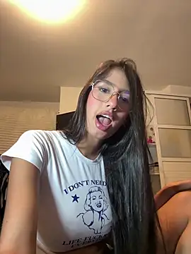 Snapshot of Julieta_Duque chatting on 02.02.26 Julieta Duque online show from 02.02.26