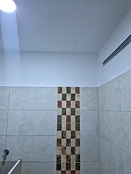 daniela crozee  online show from 12.15.25