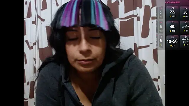 Snapshot of Acelinrose chatting on 06.30.26 Acelinrose online show from 06.30.26