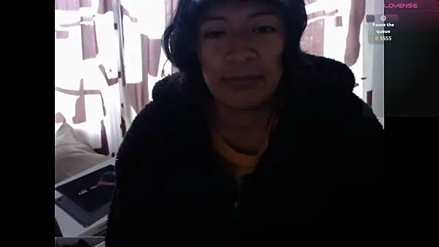 Snapshot of Acelinrose chatting on 07.15.26 Acelinrose online show from 07.15.26
