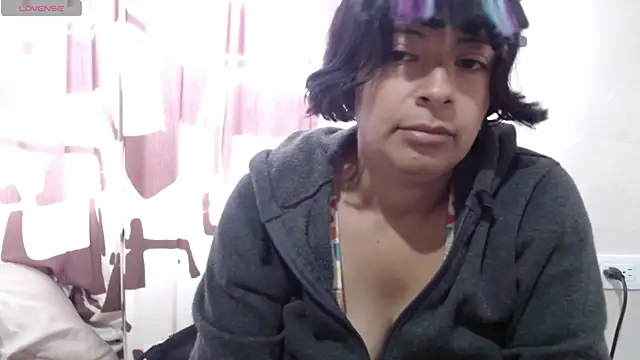 Snapshot of Acelinrose chatting on 07.29.26 Acelinrose online show from 07.29.26