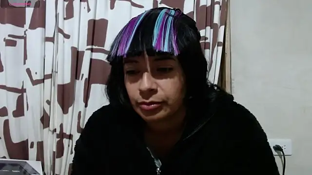 Snapshot of Acelinrose chatting on 08.04.26 Acelinrose online show from 08.04.26