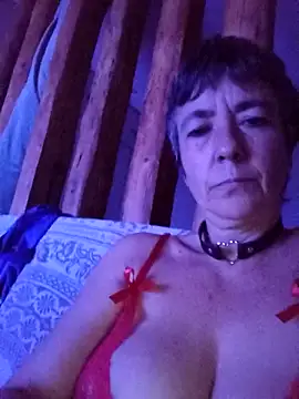 Snapshot of Catylandi1 chatting on 12.14.25 Catylandi1 online show from 12.14.25