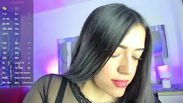 IsaDiiaz online show from 10.05.25