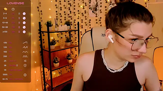 LinaBlossom  online show from 06.23.26