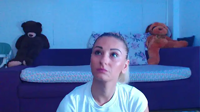 CassieSpell online show from 10.02.25