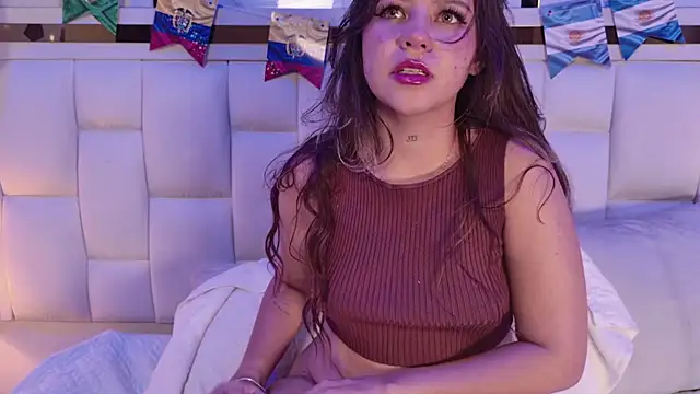 Snapshot of samanthaa_sm chatting on 06.18.26 samanthaa sm online show from 06.18.26