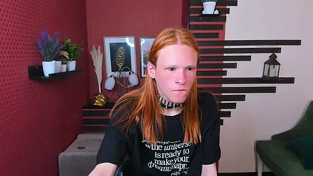 ChloeValentinee online show from 09.24.25